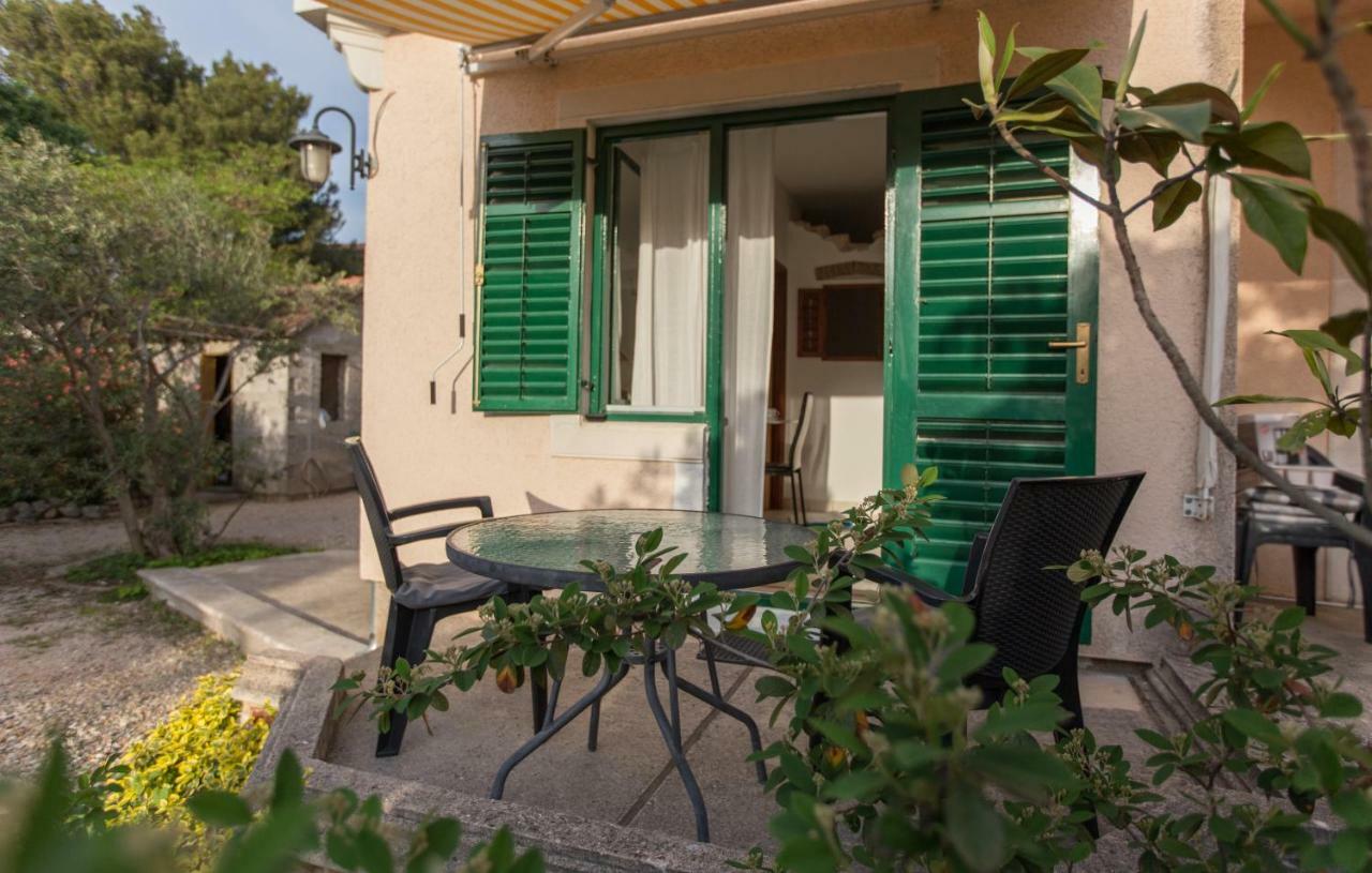 Studio Apartment By The Sea ชิเบนิก ภายนอก รูปภาพ