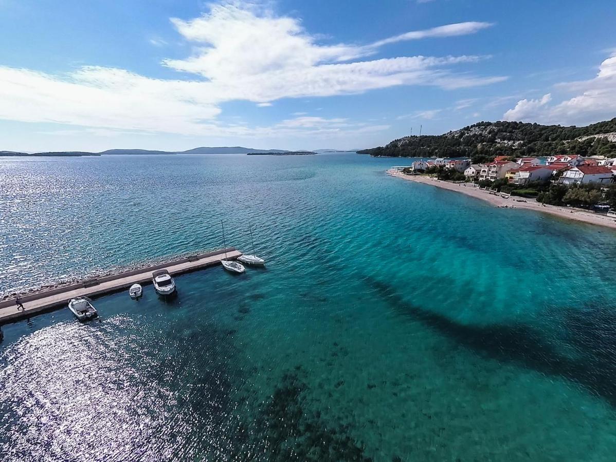 Studio Apartment By The Sea ชิเบนิก ภายนอก รูปภาพ